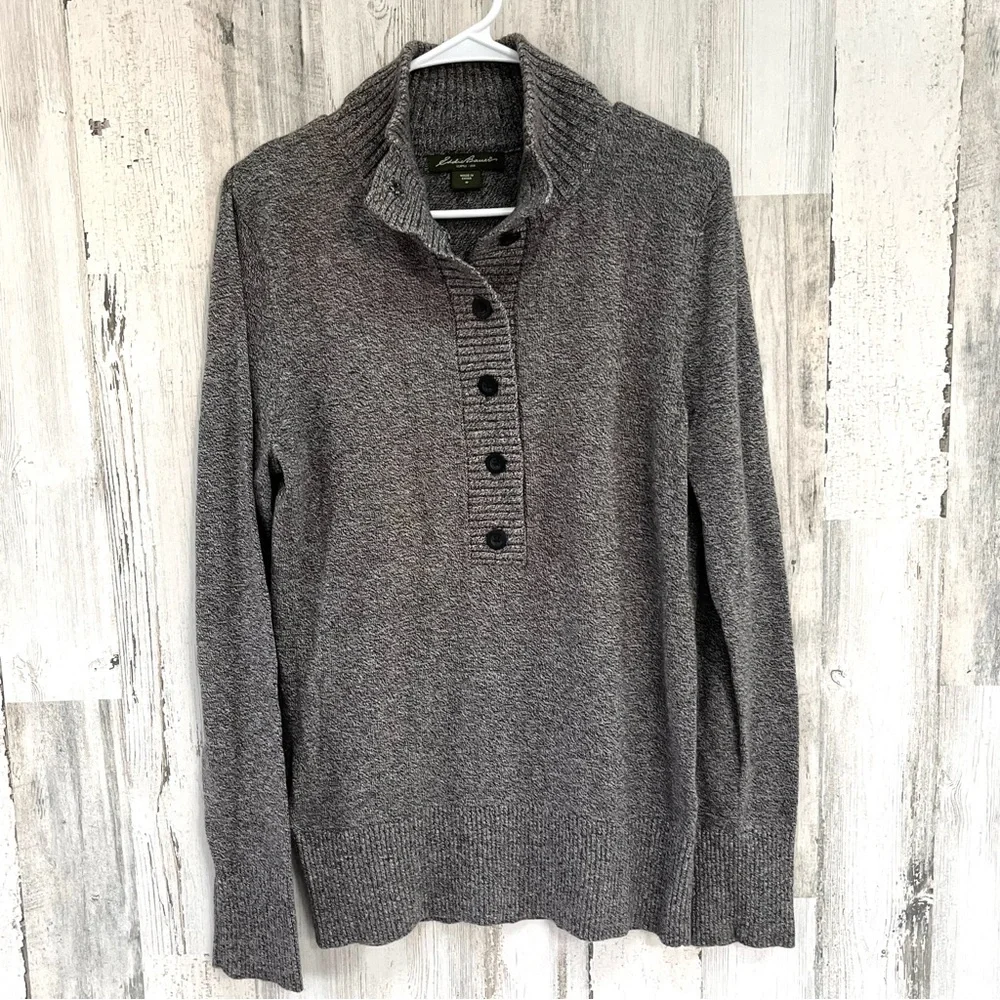 Eddie Bauer Men’s Size Medium 6 Button Pullover Sweater In Gray/White